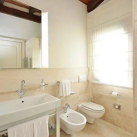 Is Arenas 나르볼리아