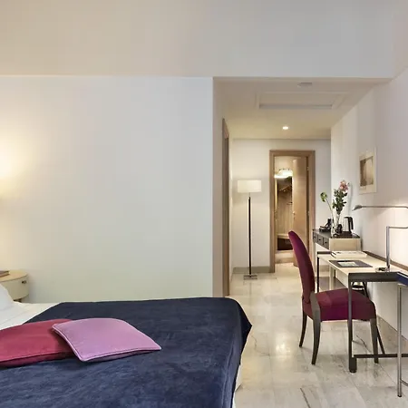 Is Arenas Hotell