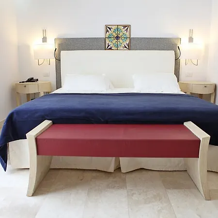 Is Arenas מלון Narbolia