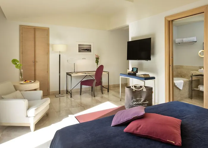 Is Arenas Hotel Narbolia